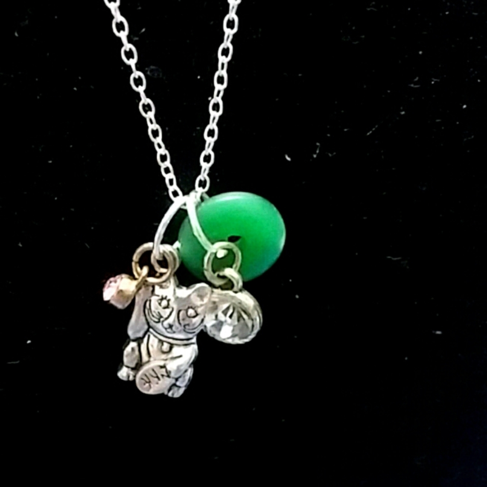 Lucky cat jade charm necklace new sale
